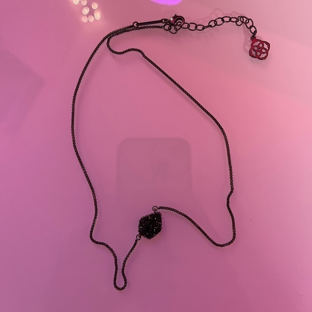 Kendra Scott gunmetal necklace